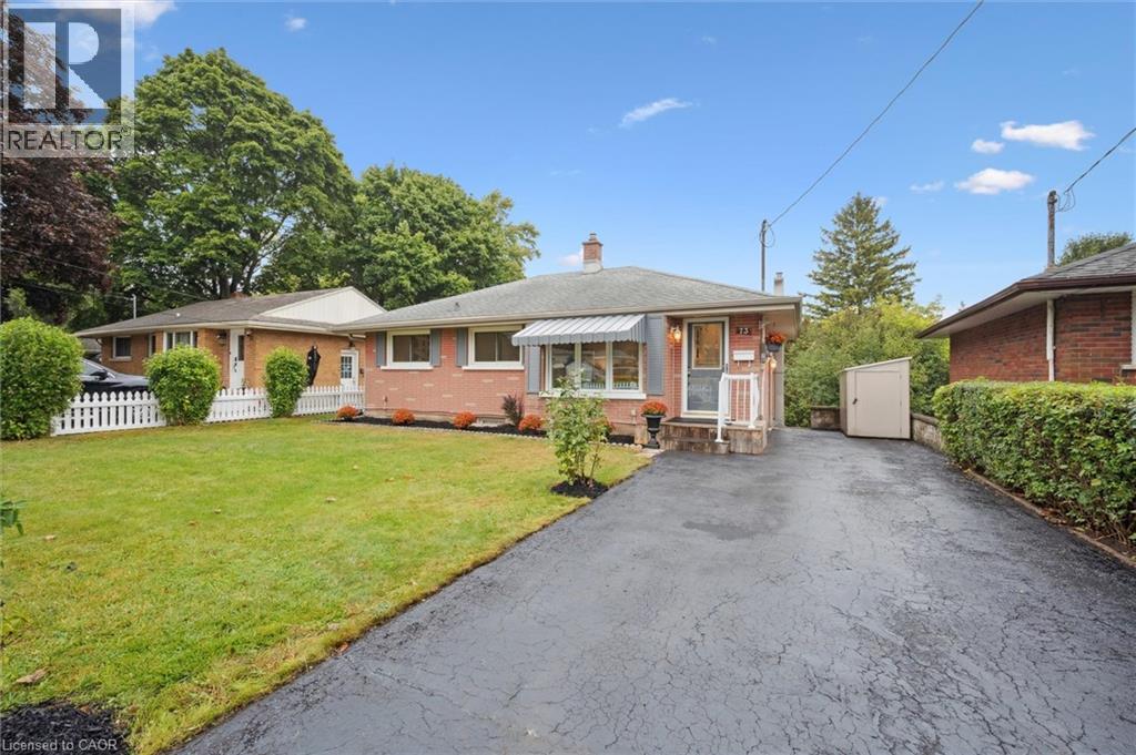 73 Weaver St, Cambridge, ON N3C 1W3