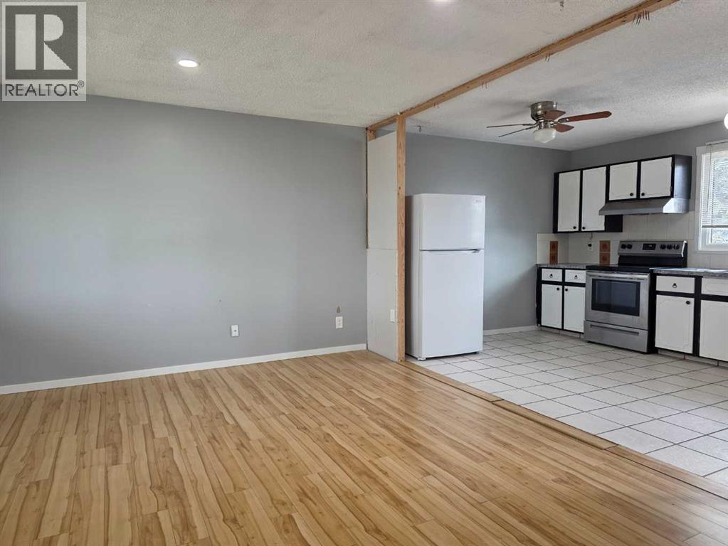 371 Penswood Way SE, Calgary, AB T2A 4T4
