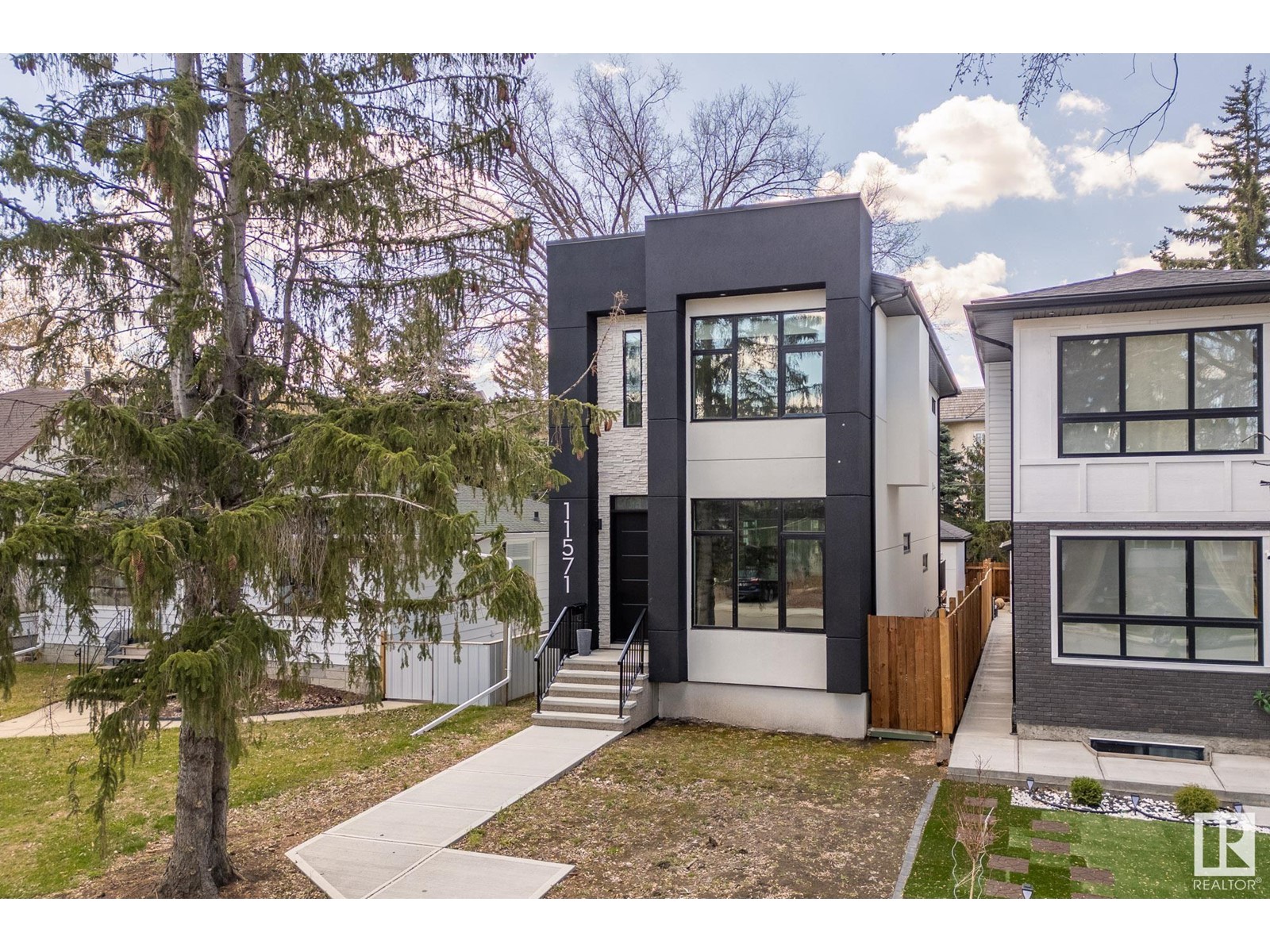 80 Av Nw Unit 11571, Edmonton, AB T6E 4E2