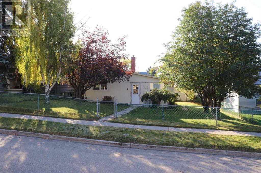 6 Avenue Unit 5021, Edson, AB T7E 1E7