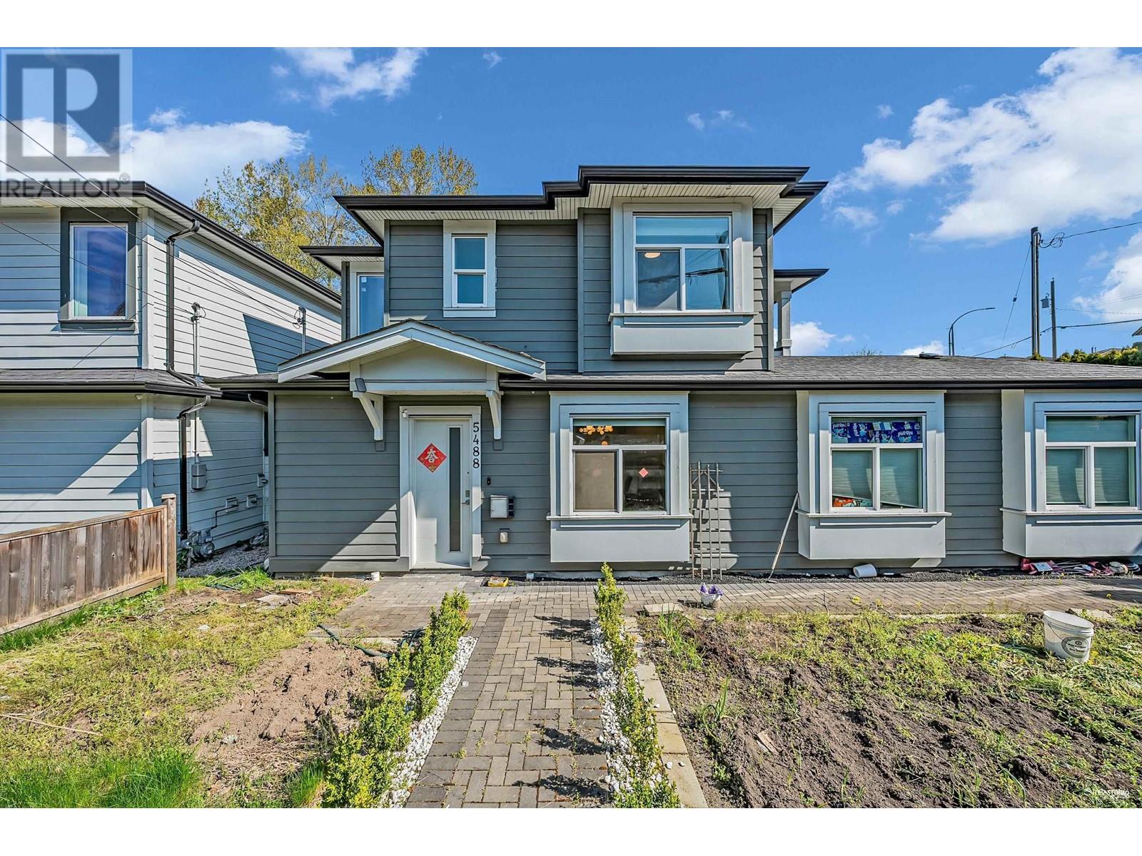 5488 Canada Way, Burnaby, BC V5E 3N3