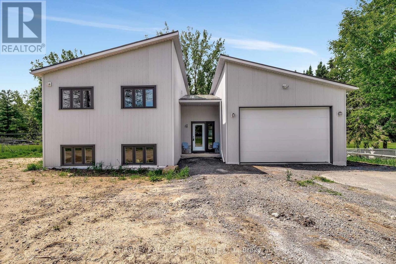 55 County Road 1, Prince Edward County Hallowell Ward, ON K0K 2T0