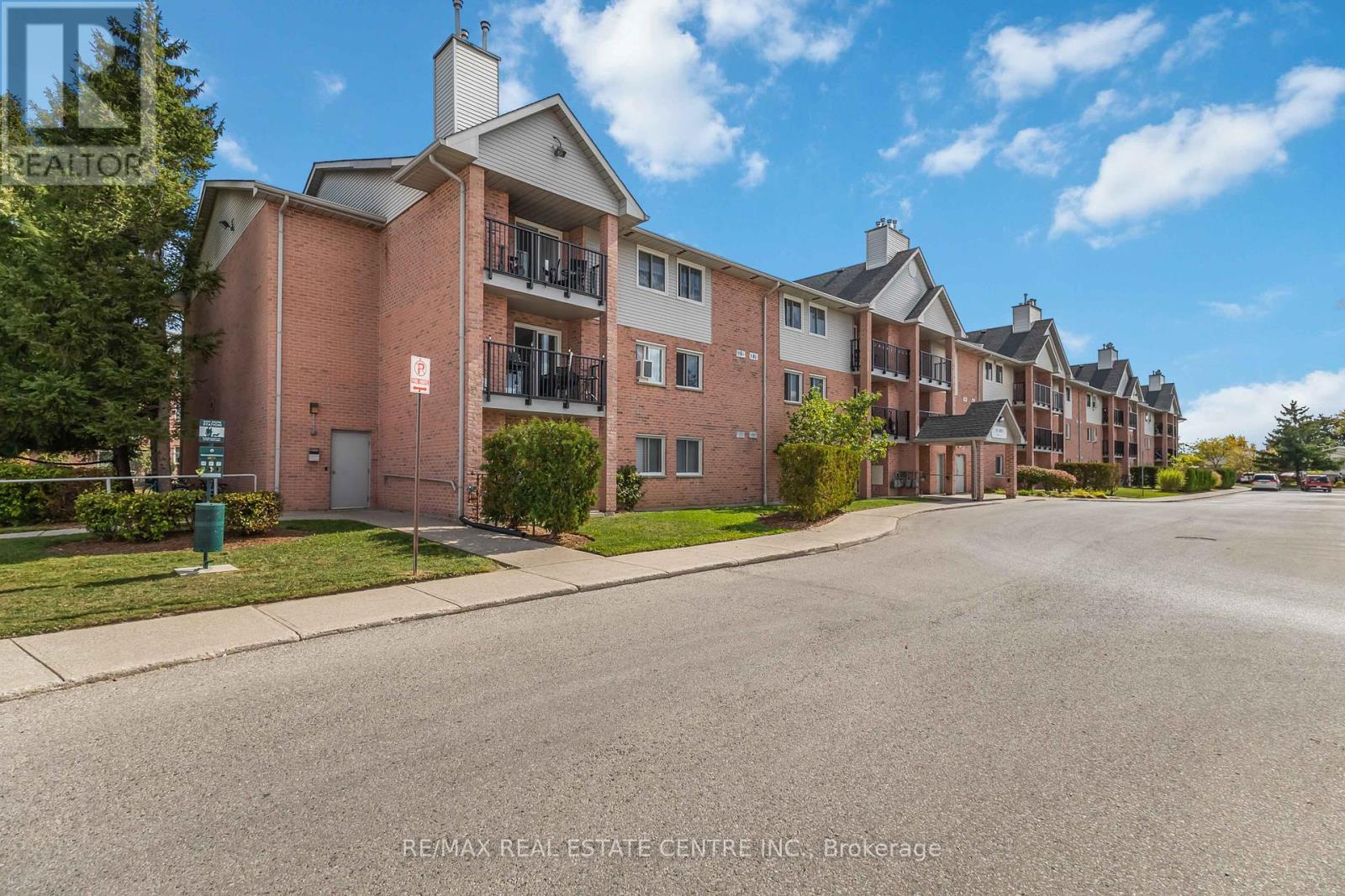 25 140 Conway Dr, London, ON N6E 3N2