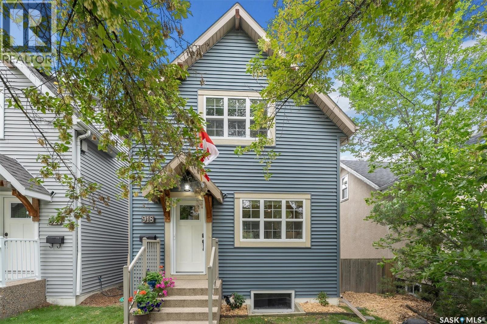 918 8 Avenue North, Saskatoon, SK S7K 2X4