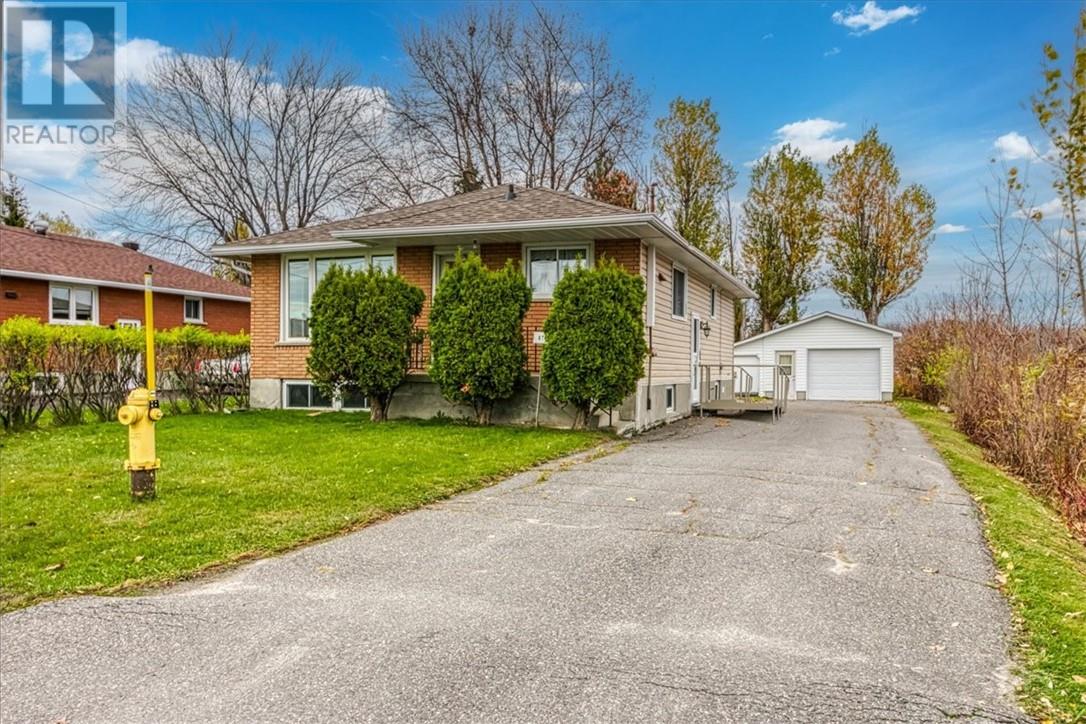 874 Sunnybrae Ave, Sudbury, ON P3A 2X4