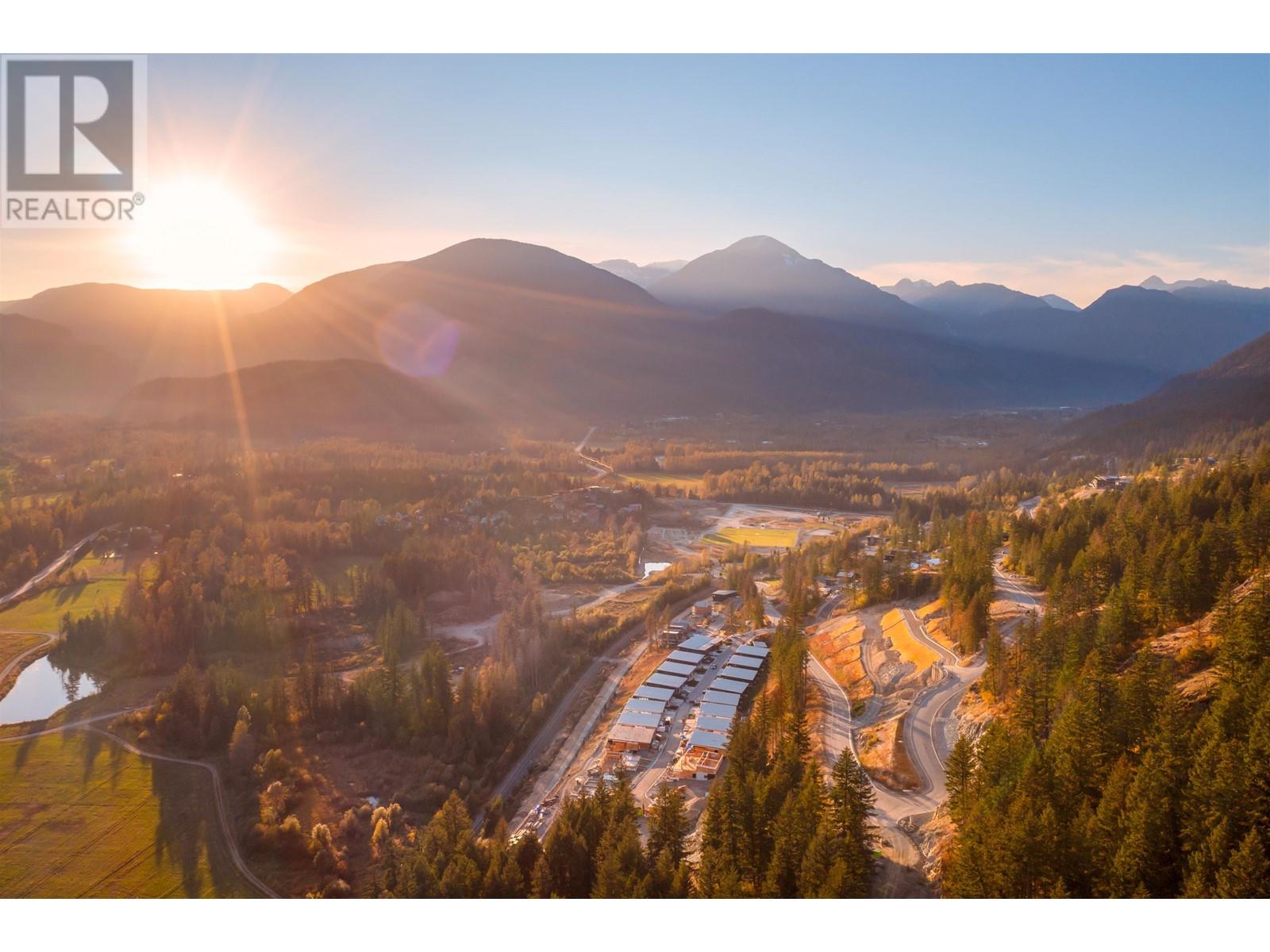 7672 Cerulean Dr, Pemberton, BC V0N 2L3