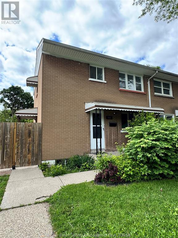 931 Randolph Ave, Windsor, ON N9B 2V1