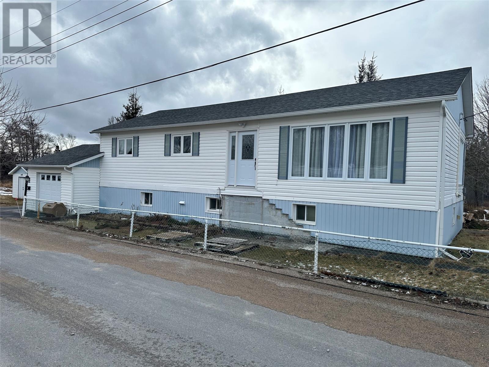 10 Marine Dr, Gambo, NL A0G 1T0