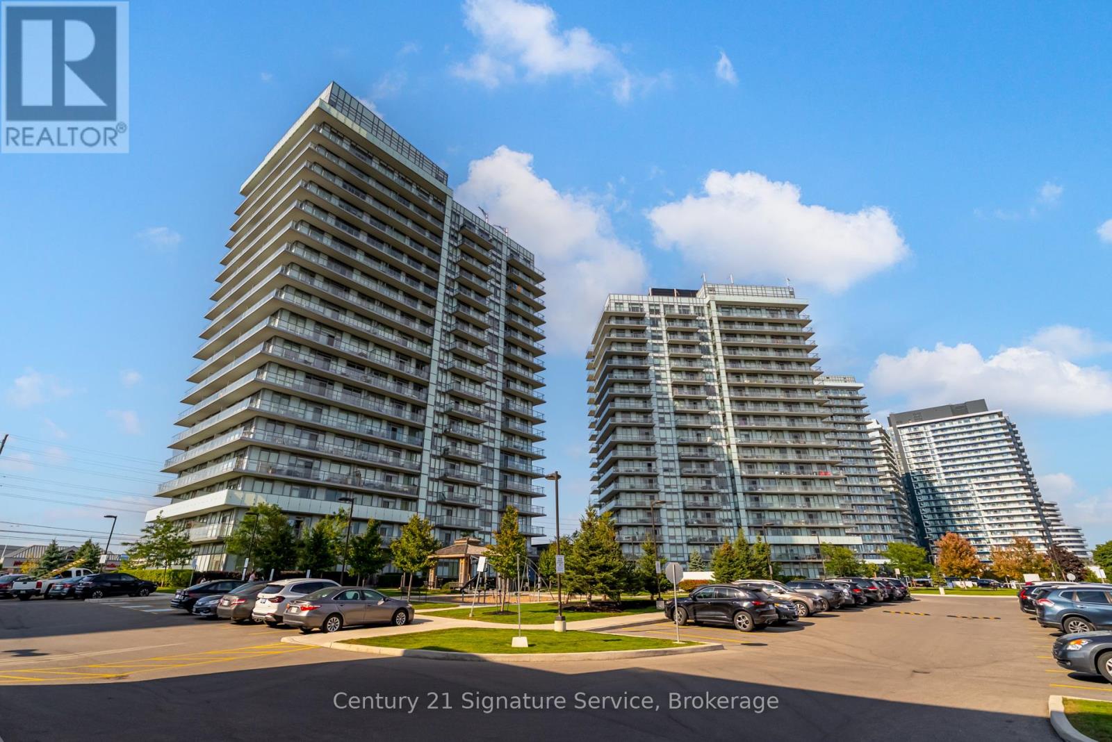 304 4677 Glen Erin Dr, Mississauga, ON L5M 2E3