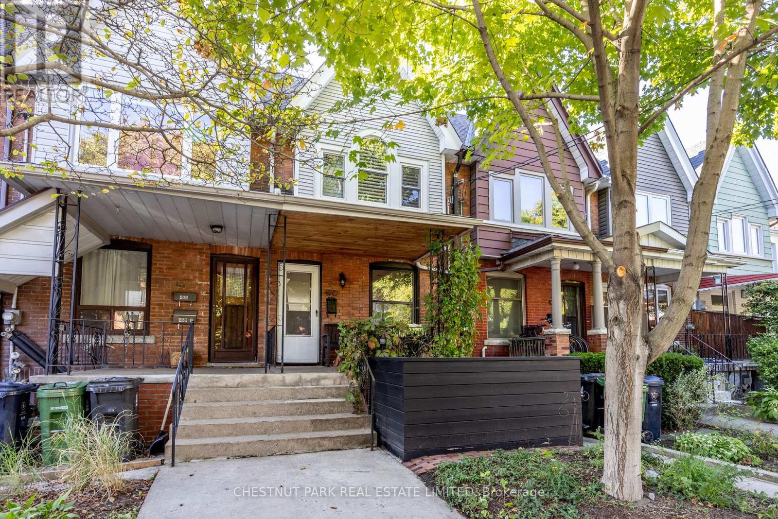 470 Clinton St, Toronto, ON M6G 2Z4