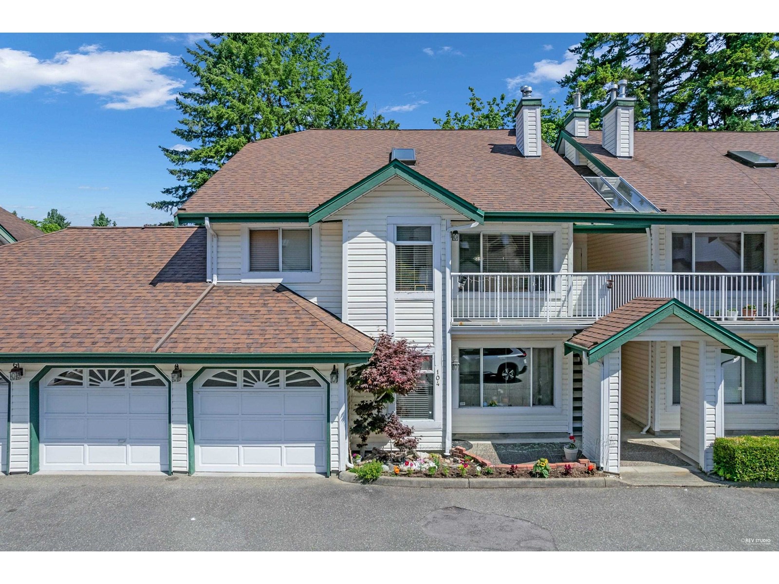 10308 155a Street Unit 204, Surrey, BC V3R 4K5