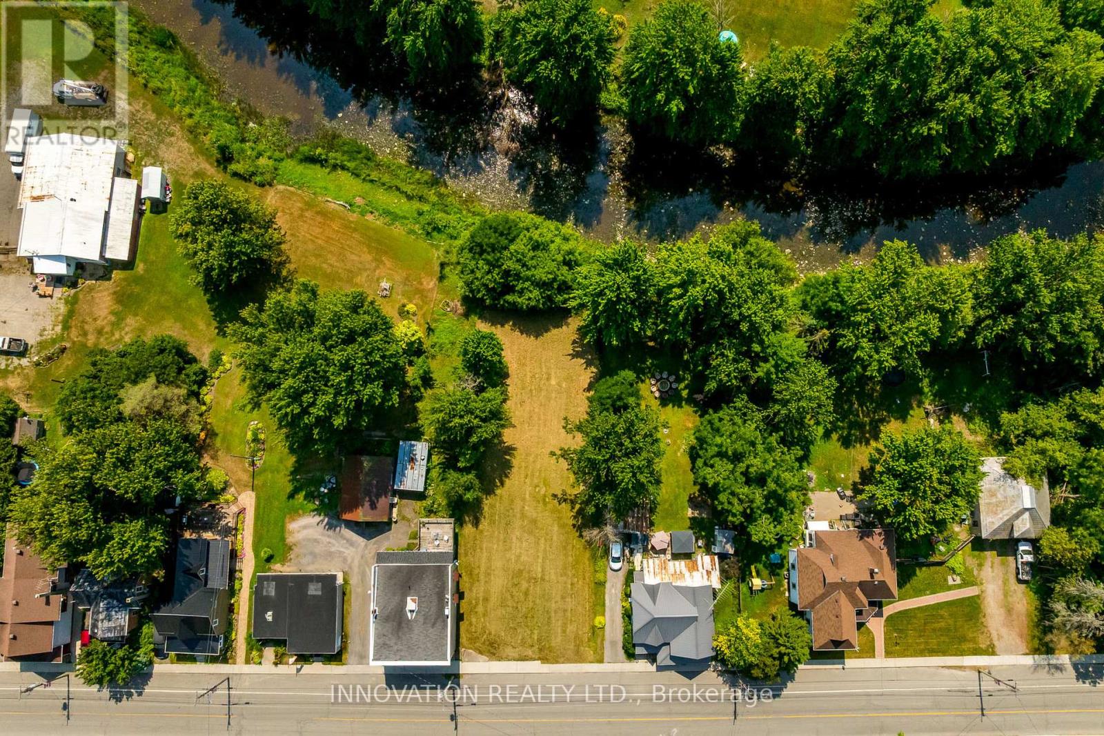 10584 Main St, North Dundas, ON K0E 1W0