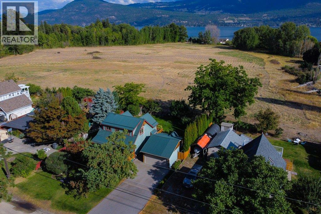 7331 Fintry Delta Rd, Kelowna, BC V1Z 3R8