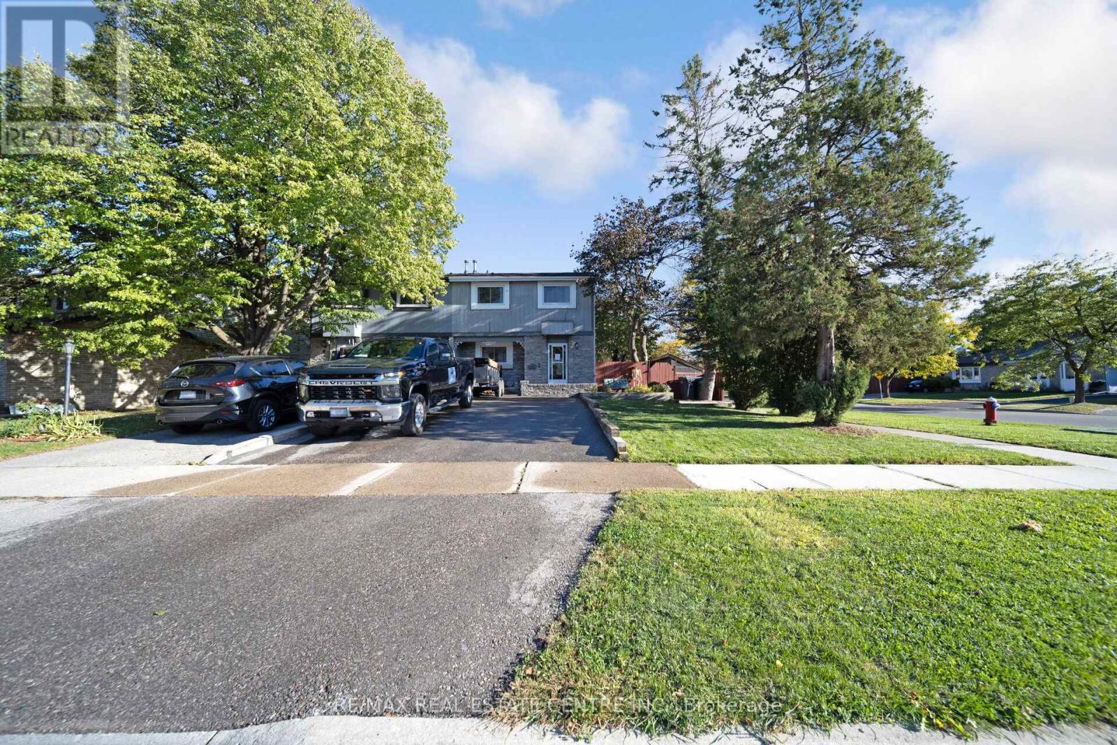2 Charters Rd, Brampton, ON L6V 2S5