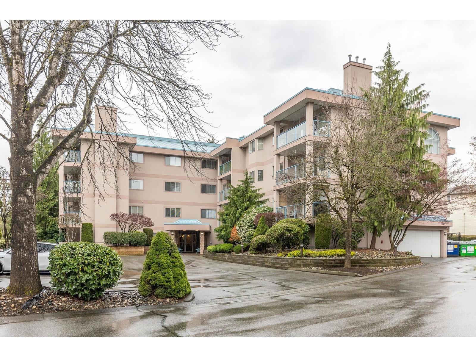 33110 George Ferguson Way Unit 201, Abbotsford, BC V2S 2L5