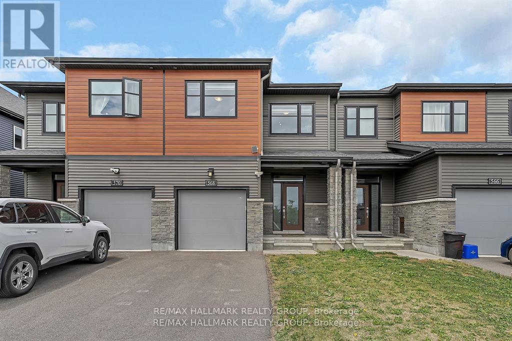 568 Prominence Way, Ottawa, ON K4A 5K9