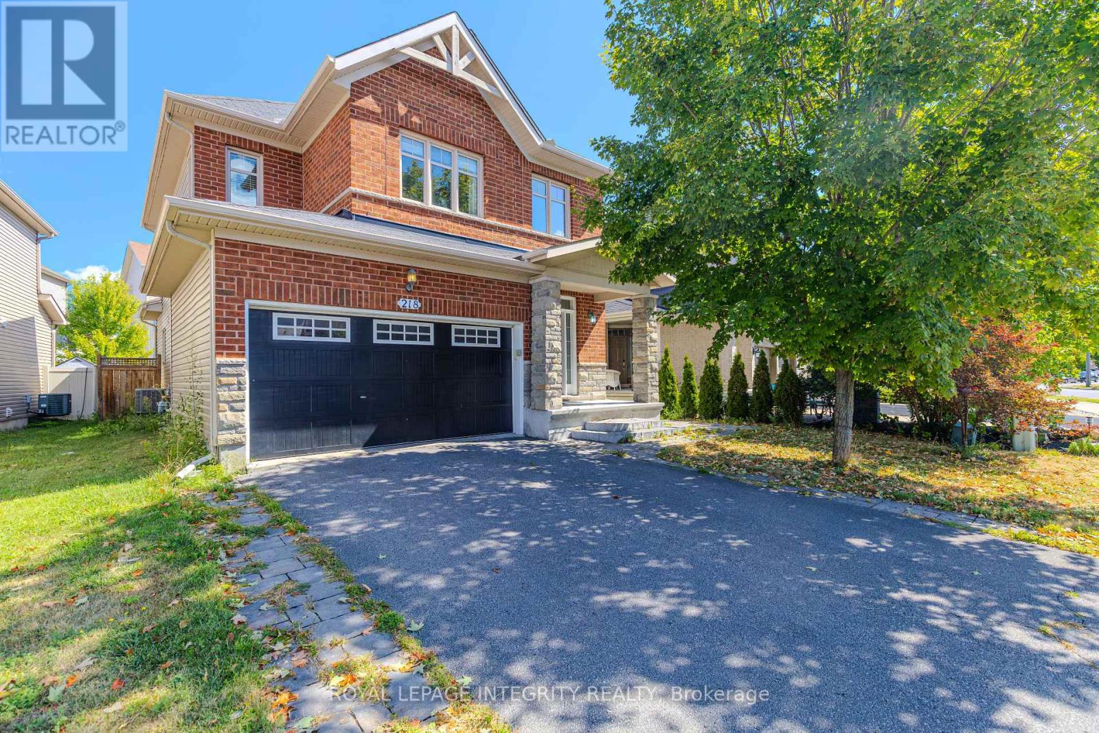 218 Keyrock Dr, Ottawa, ON K2T 0B4