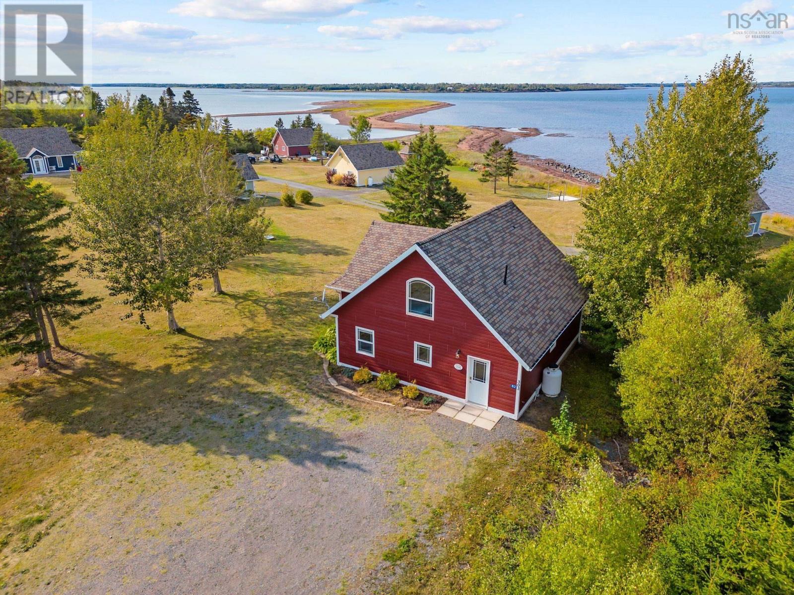 82 Cambra Ln, North Shore, NS B0K 1E0