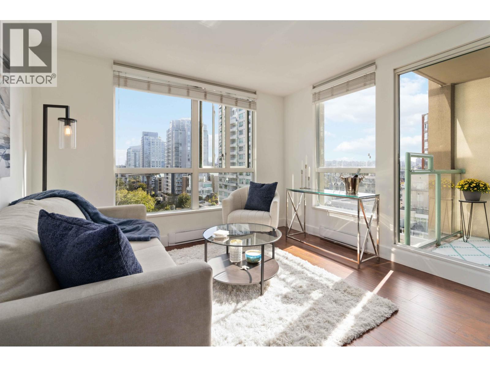 907 Beach Avenue Unit 1003, Vancouver, BC V6Z 2R3
