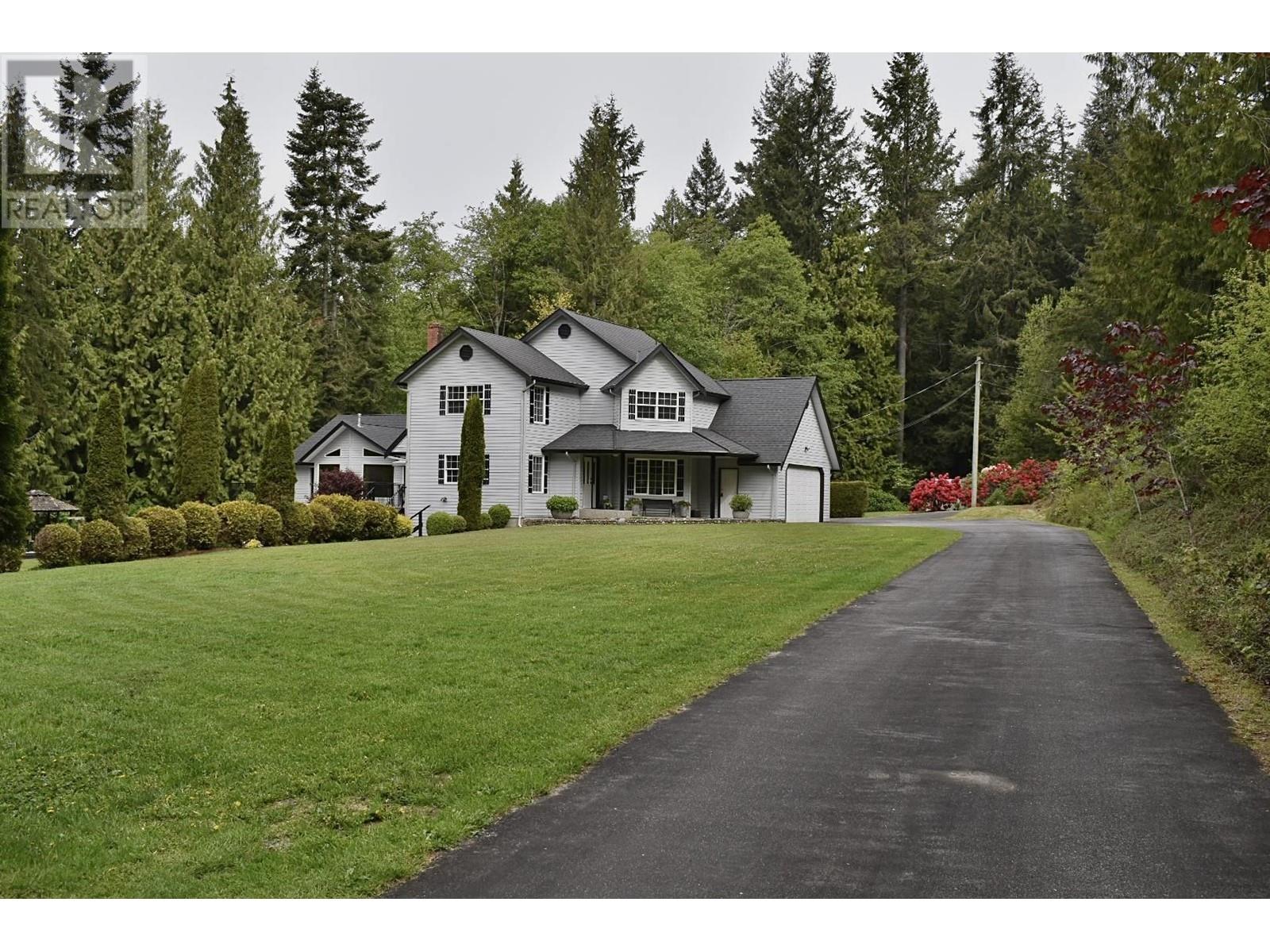 1499 Hanbury Rd, Roberts Creek, BC V0N 2W1