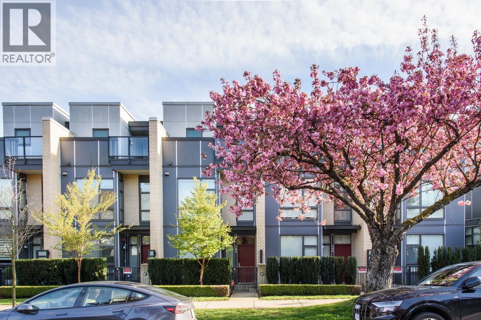 184 W 63rd Ave, Vancouver, BC V5X 0G6