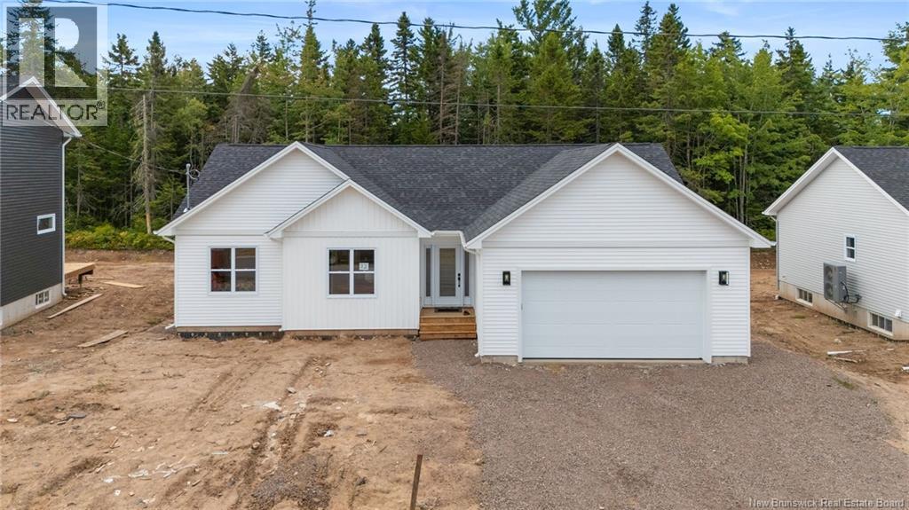 32 Carter St, Dieppe, NB E1A 0G4