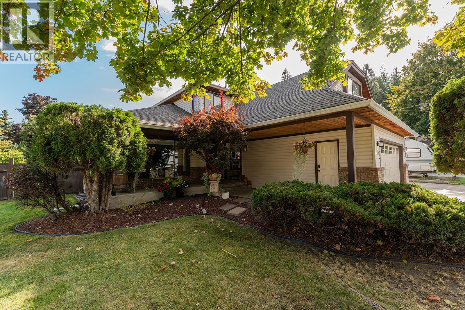 2904 Fieldstone Ct, West Kelowna, BC V4T 1S9