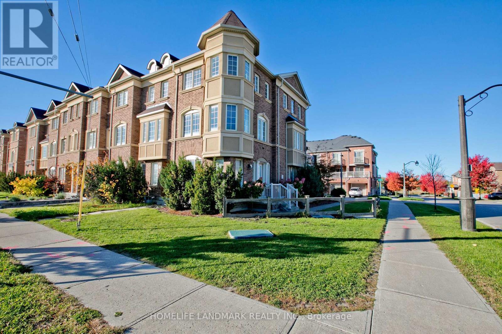 2 Percy Reesor St, Markham, ON L6C 0M7