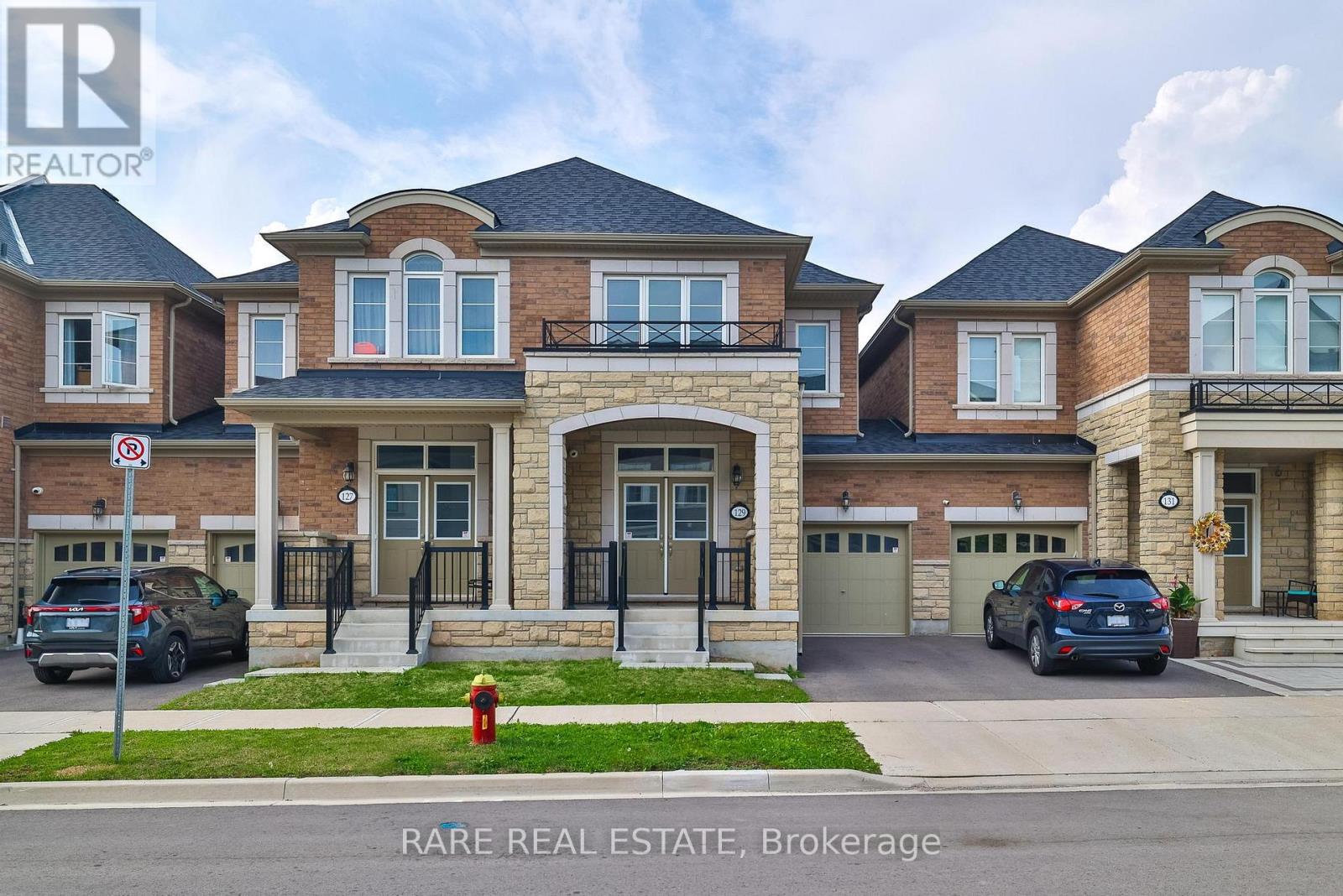 129 Marigold Gdns, Oakville, ON L6H 0Y1