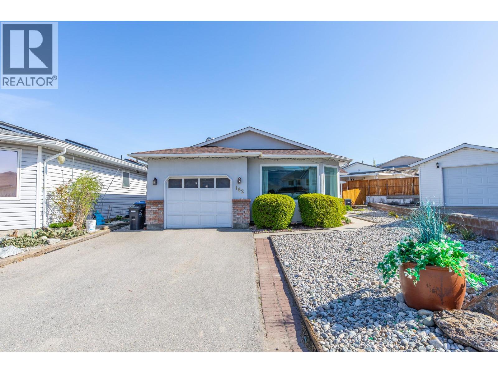 162 Coldron Ct, Penticton, BC V2A 8G9
