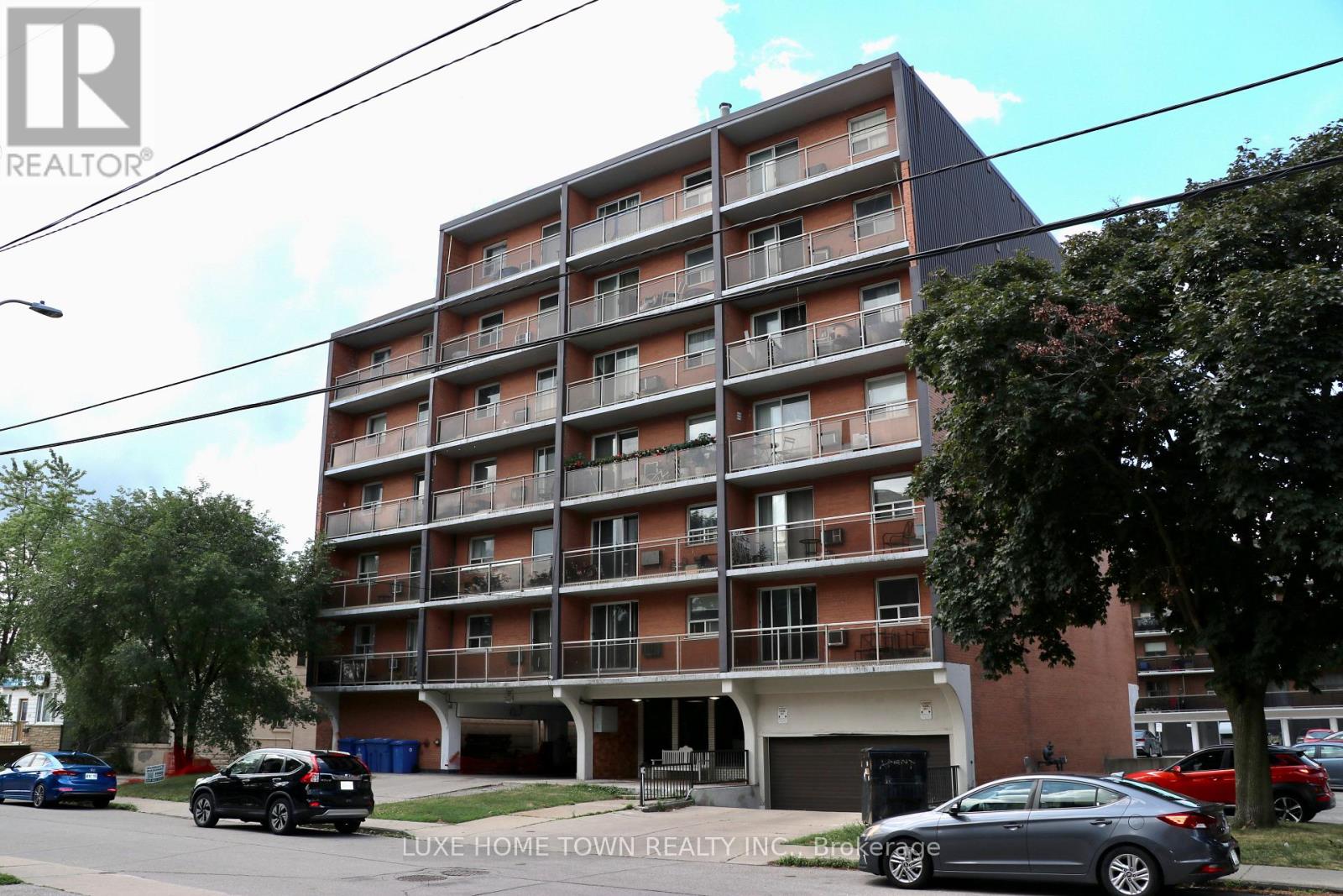 503 30 Summit Ave, Hamilton, ON L8V 2R8