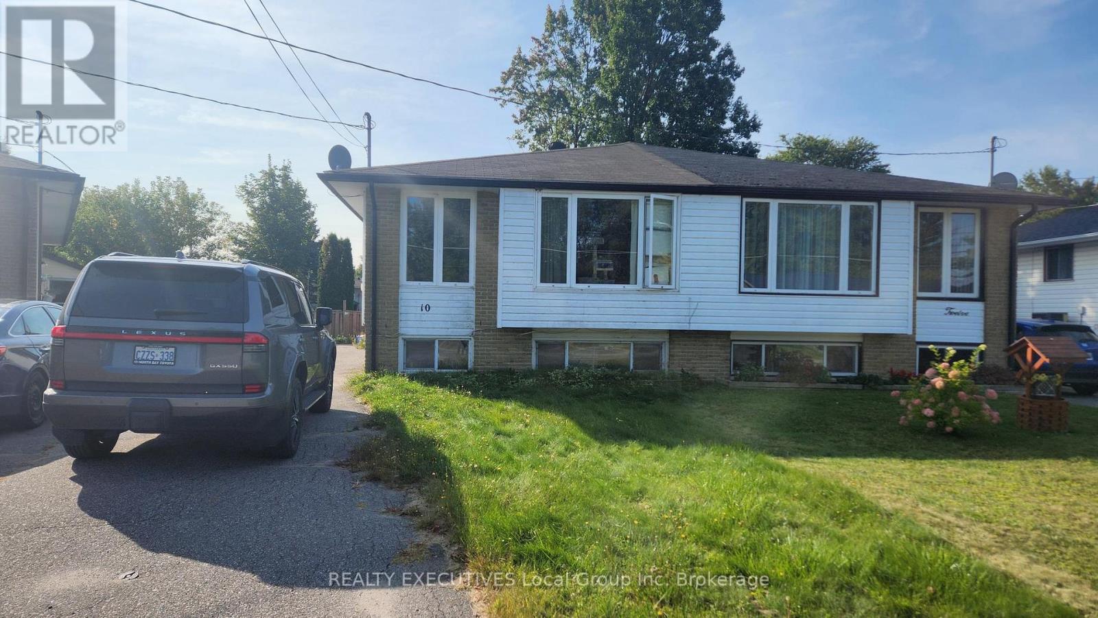 10 Charlton Cres, North Bay, ON P1A 3M6