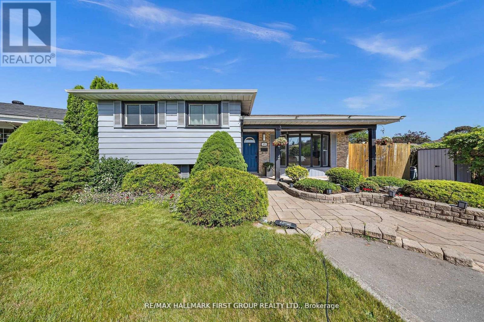 975 Brenda Ct, Oshawa, ON L1H 7B5