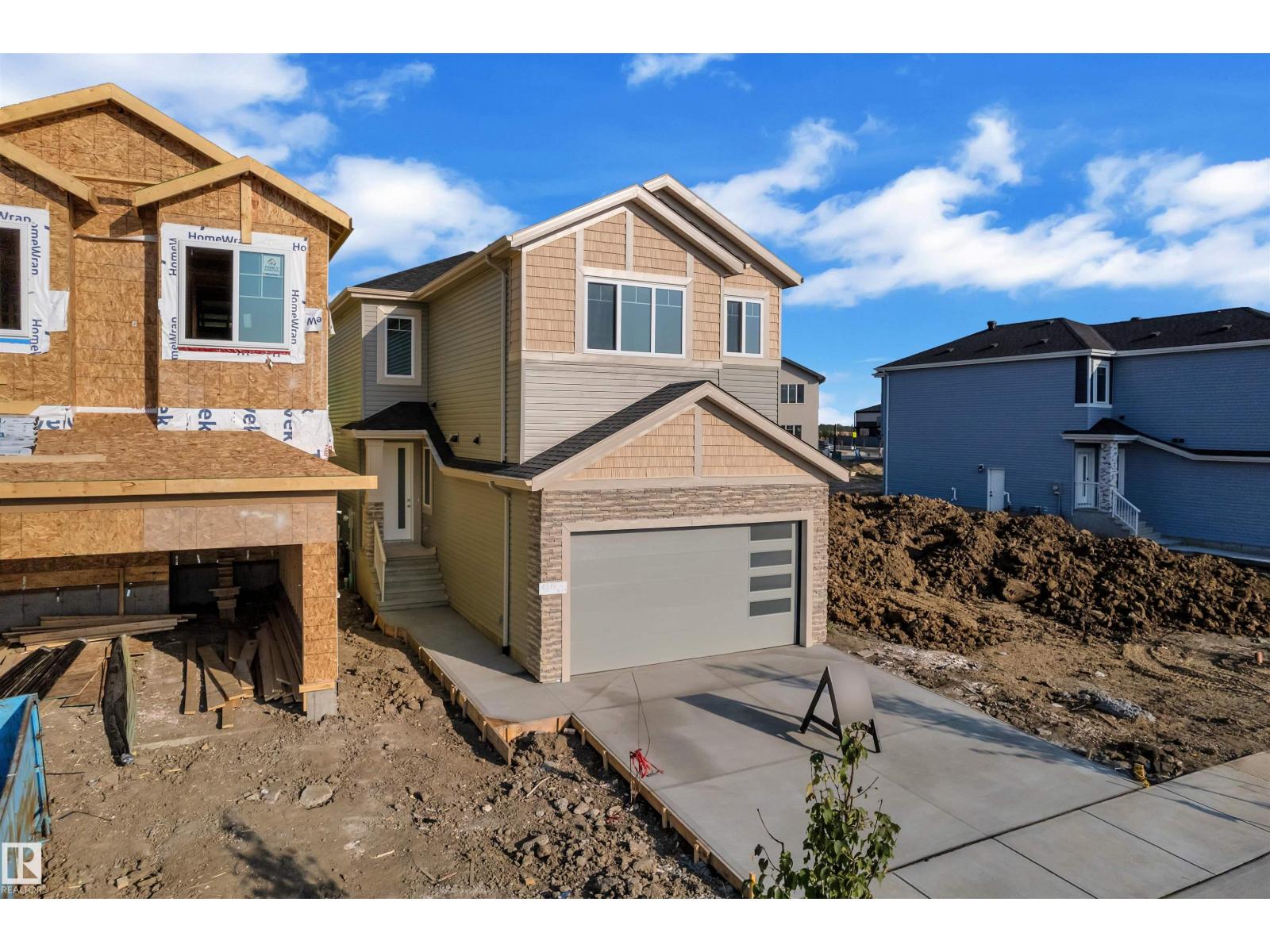 36 St Unit 4319, Beaumont, AB T4X 3G8