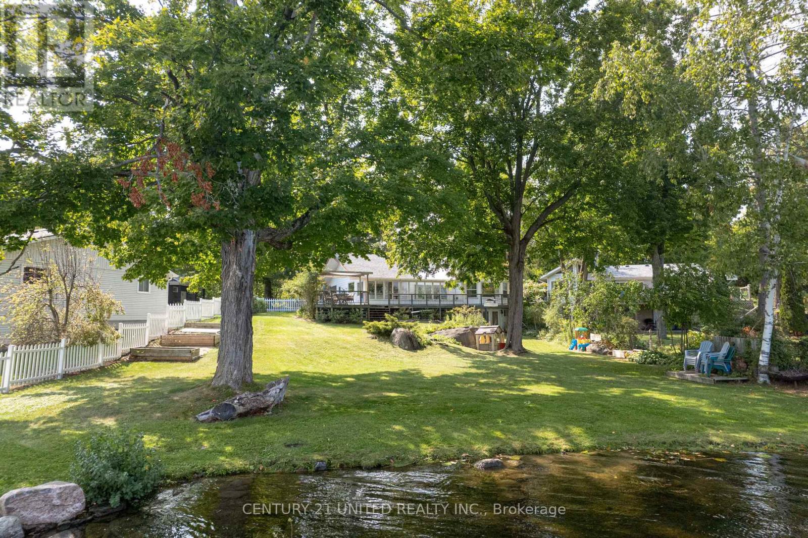 1105 Primrose Ln, Selwyn, ON K9J 6X5