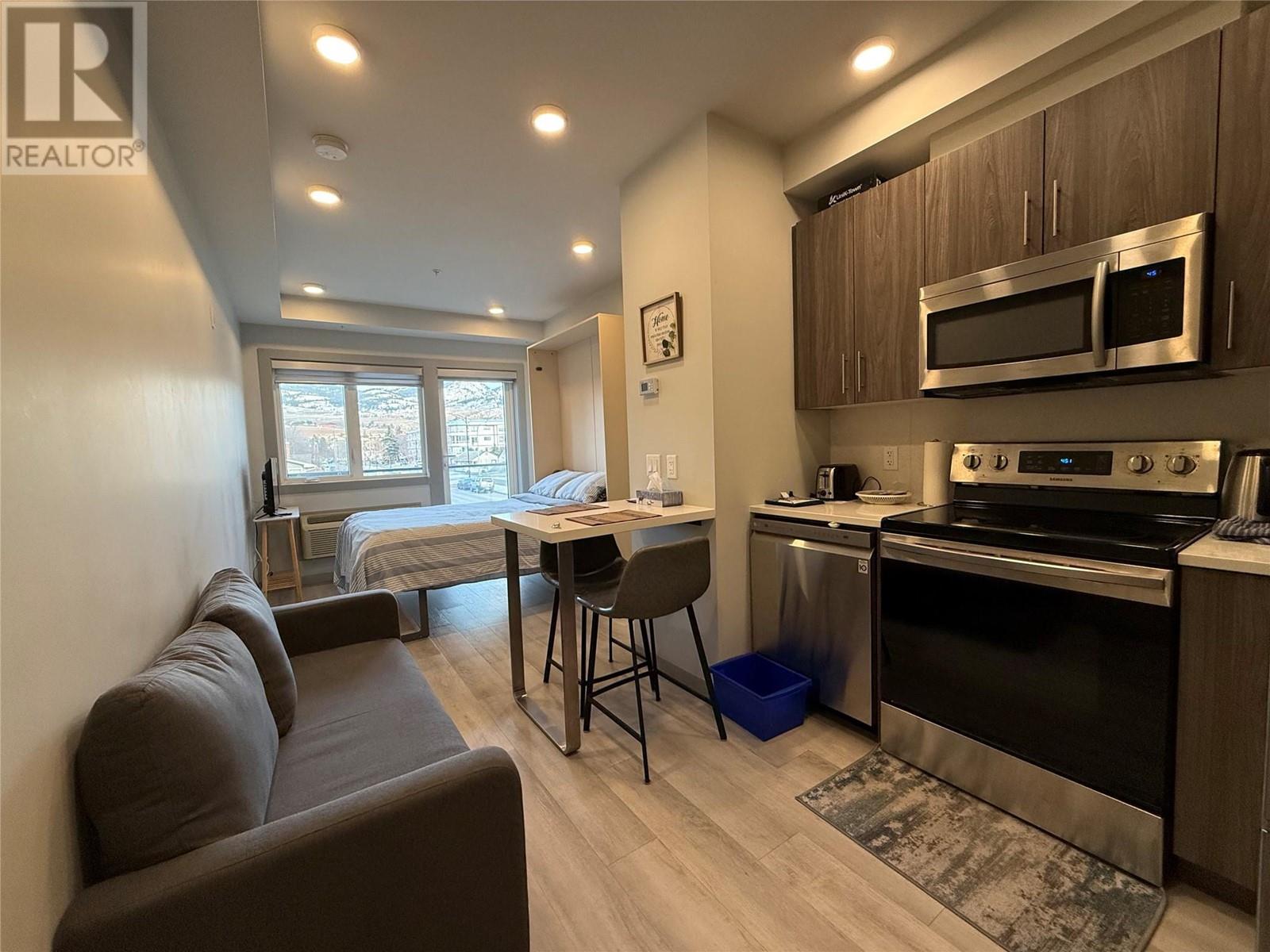345 Dougall Road N Unit 225, Kelowna, BC V1X 3K8