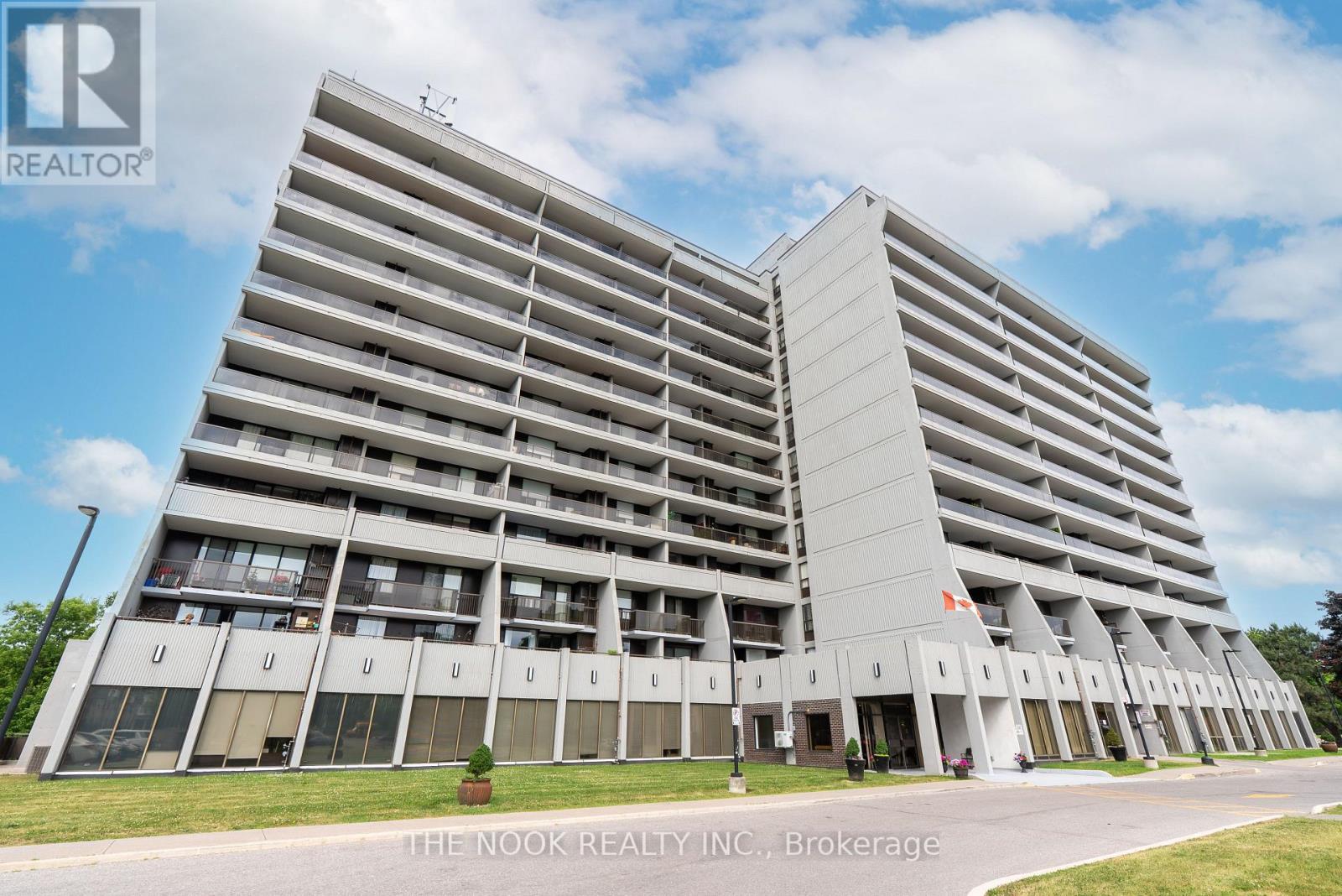 603 92 Church St S, Ajax, ON L1S 6B4