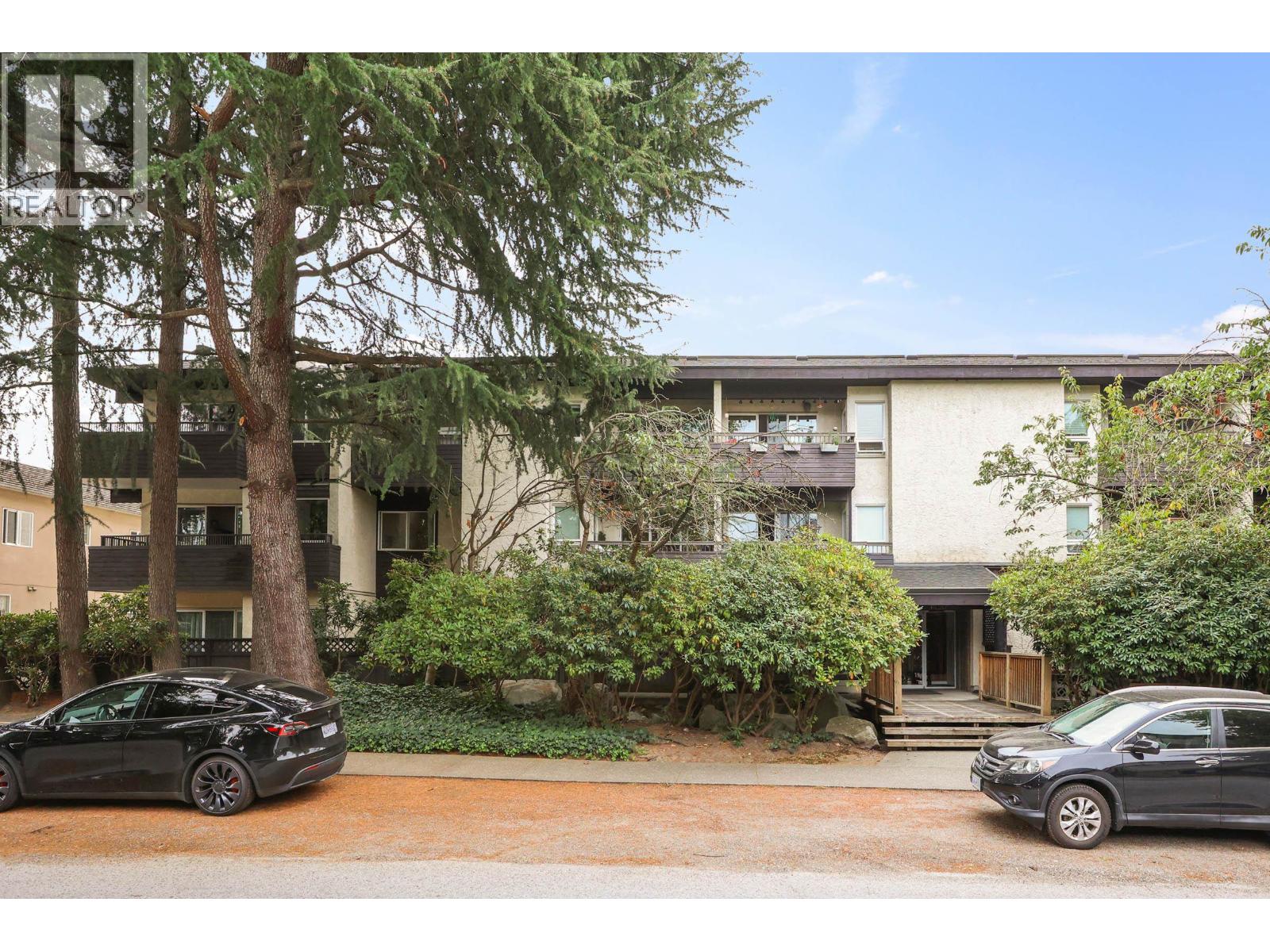 1420 E 8th Avenue Unit 211, Vancouver, BC V5N 1T4