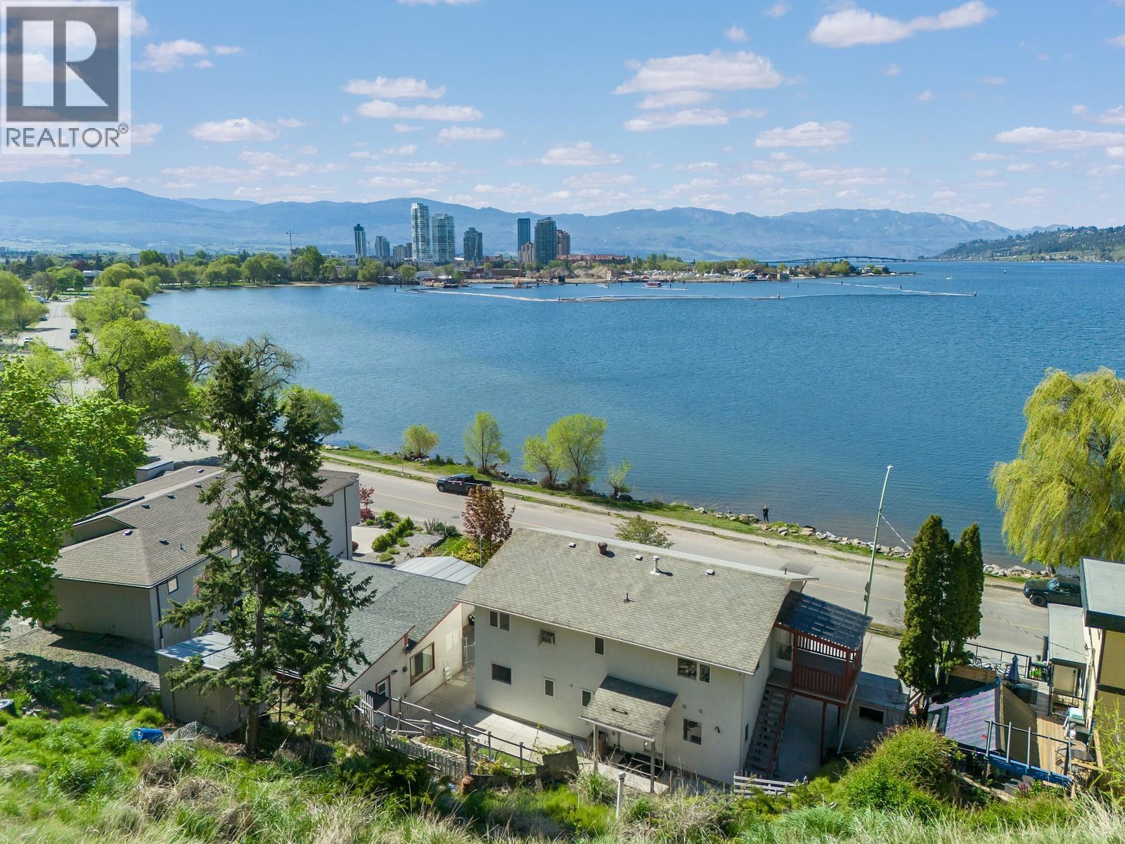 457 Poplar Point Dr, Kelowna, BC V1Y 1Y2