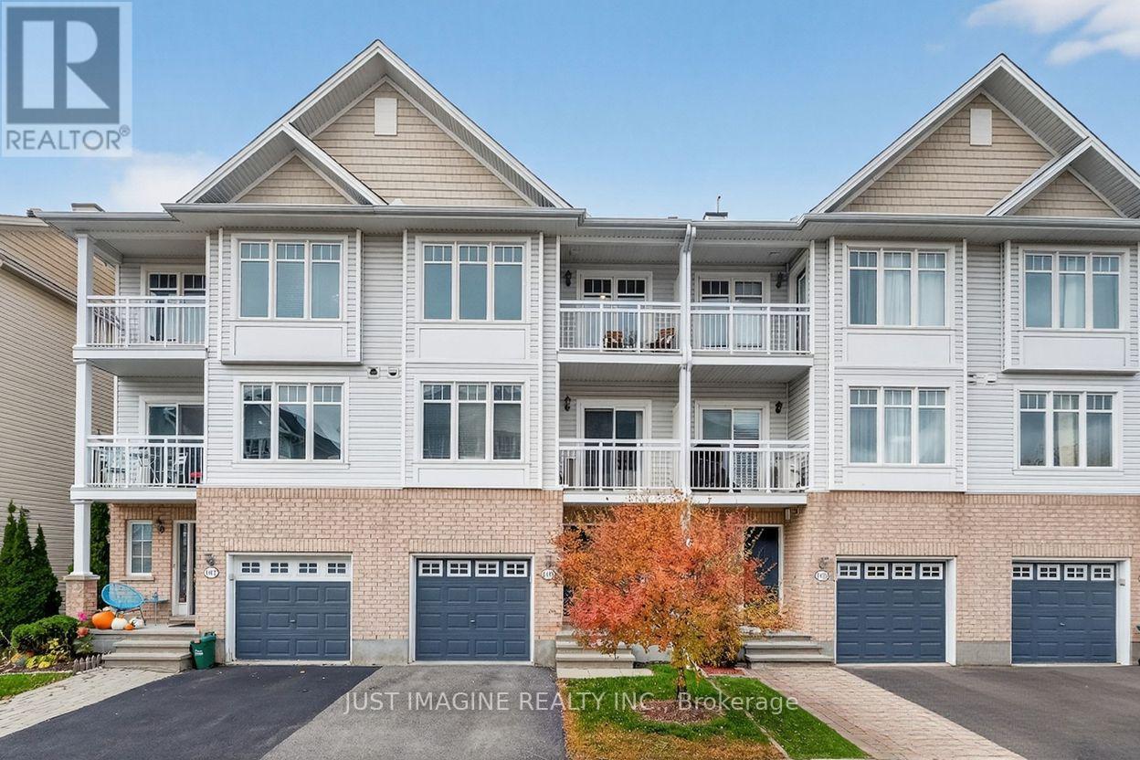 105 Caithness Private, Ottawa, ON K1W 0G4