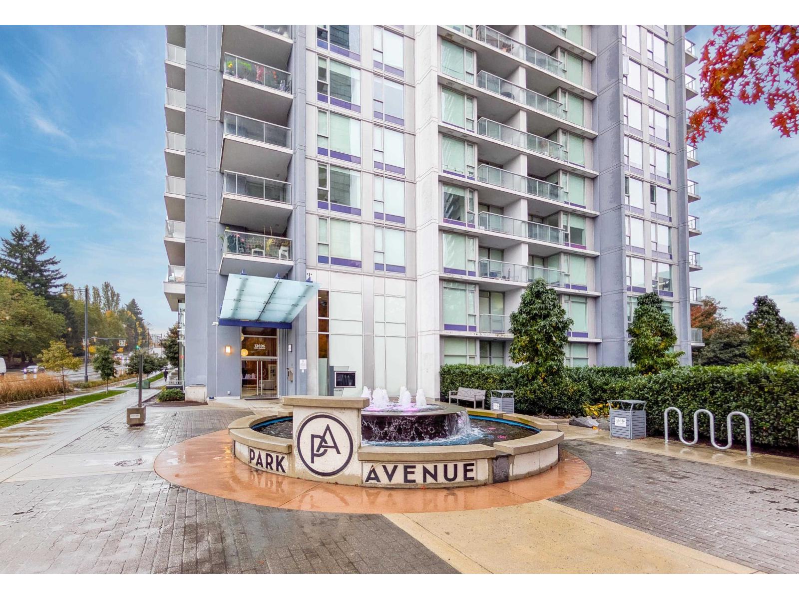 13696 100 Avenue Unit 2711, Surrey, BC V3T 0L5