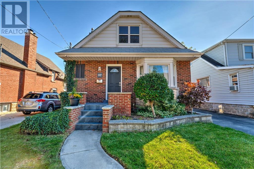 97 Knyvet Ave, Hamilton, ON L9A 3J6