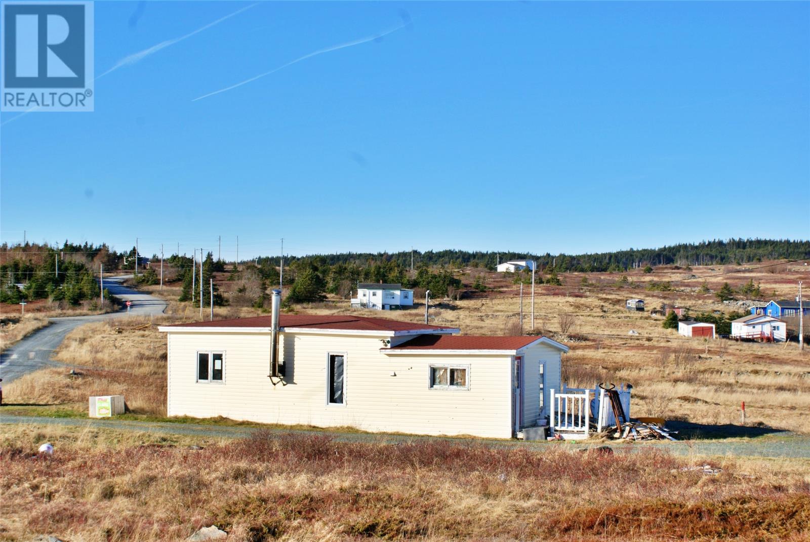 1 Mount Rd #LOWR b, Lower Island Cove, NL A0A 4W0
