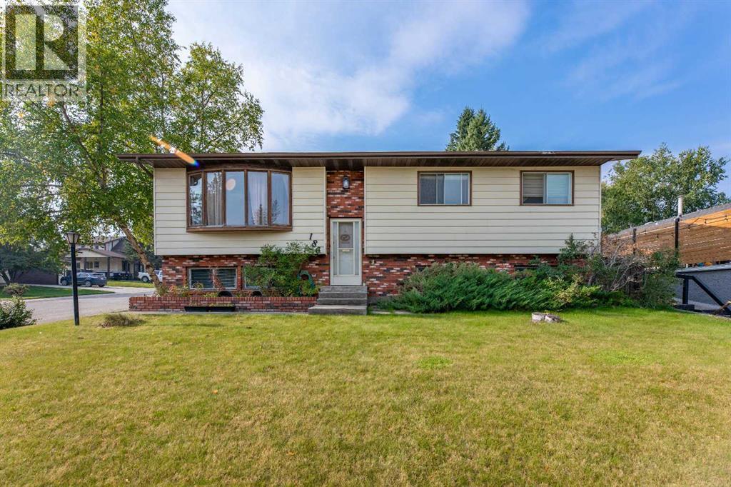 186 Hansen Dr, Hinton, AB T7V 1J1
