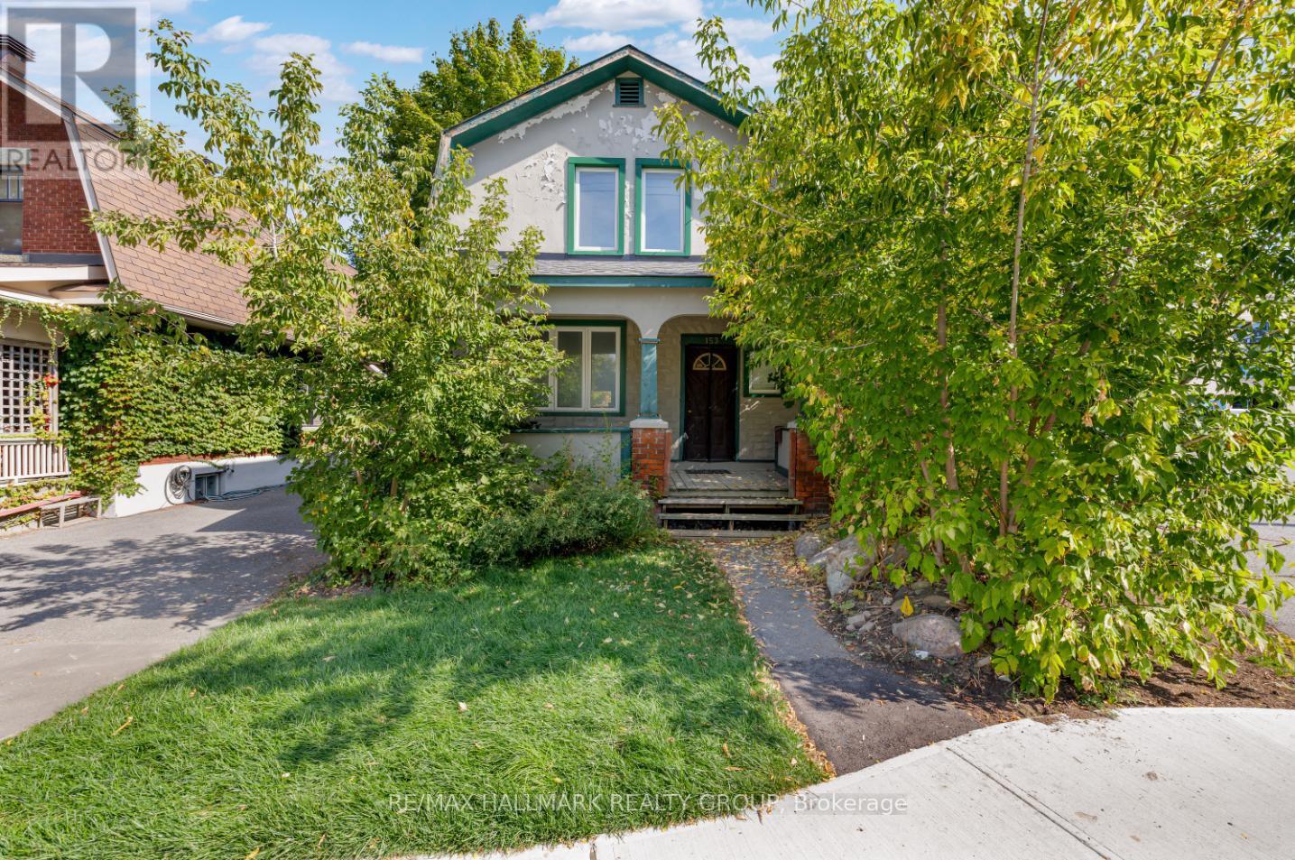 153 Huron Ave N, Ottawa, ON K1Y 0W3