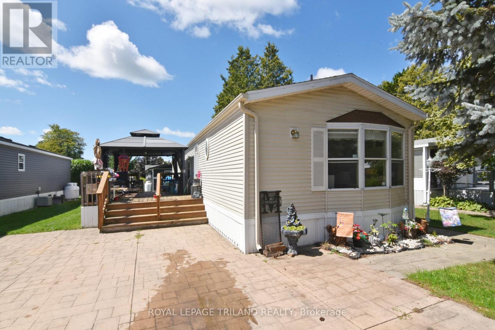 7 9385 Ipperwash Rd, Lambton Shores, ON N0N 1J3