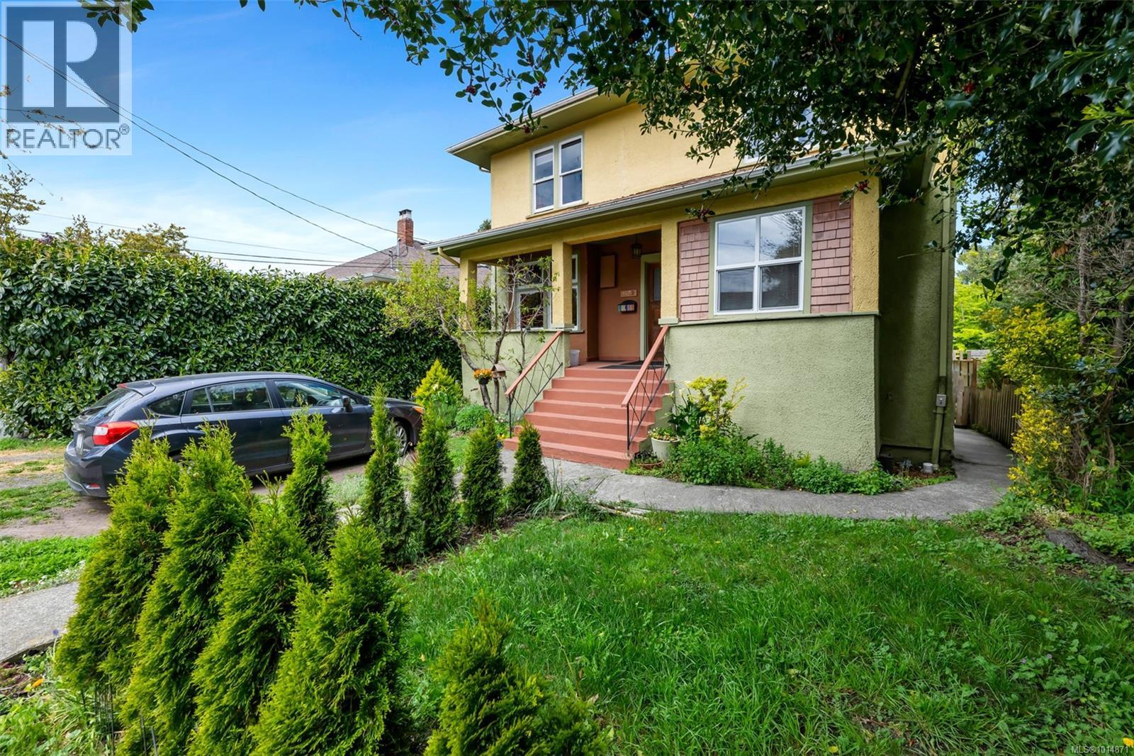 1138 Oxford St, Victoria, BC V8V 2V3