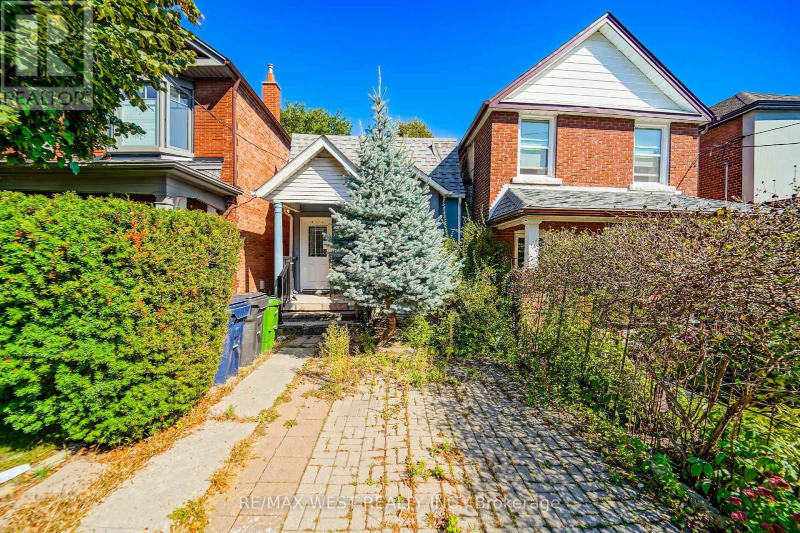 165 Robina Ave, Toronto, ON M6C 3Y8