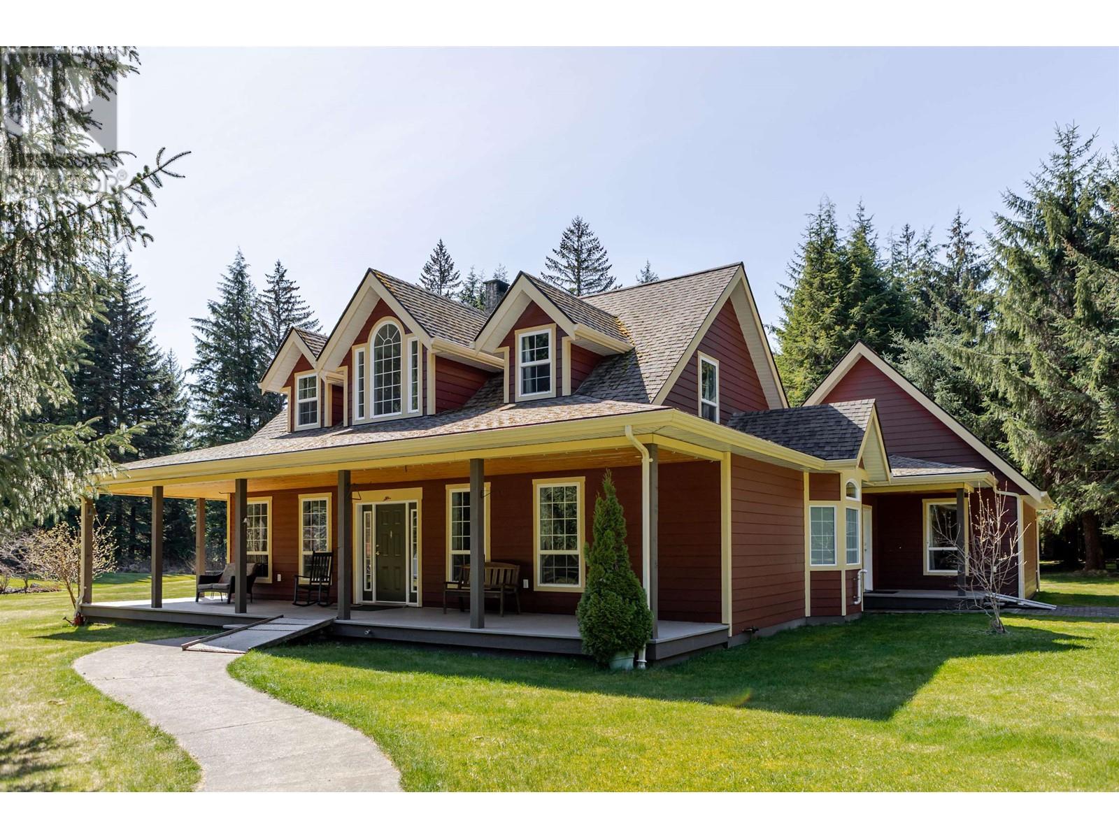 499 Quatsino Blvd, Kitimat, BC V8C 2G6