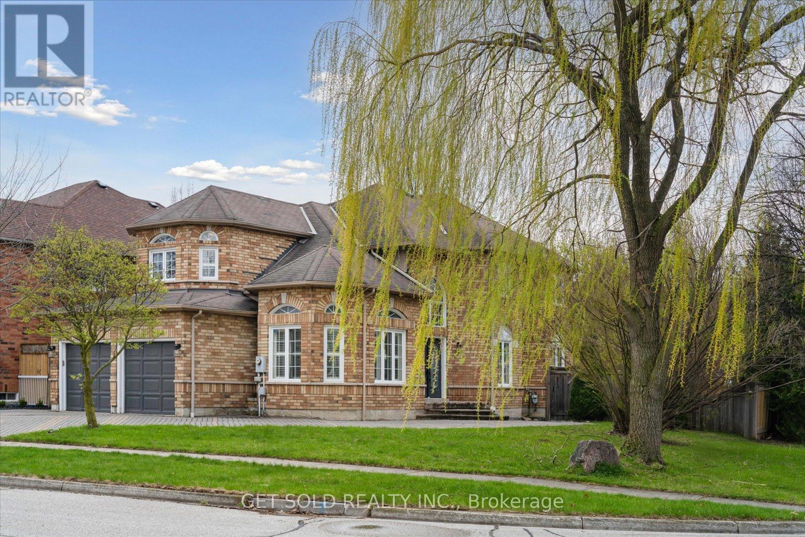 1 Mckie Ct, Ajax, ON L1T 3Z6